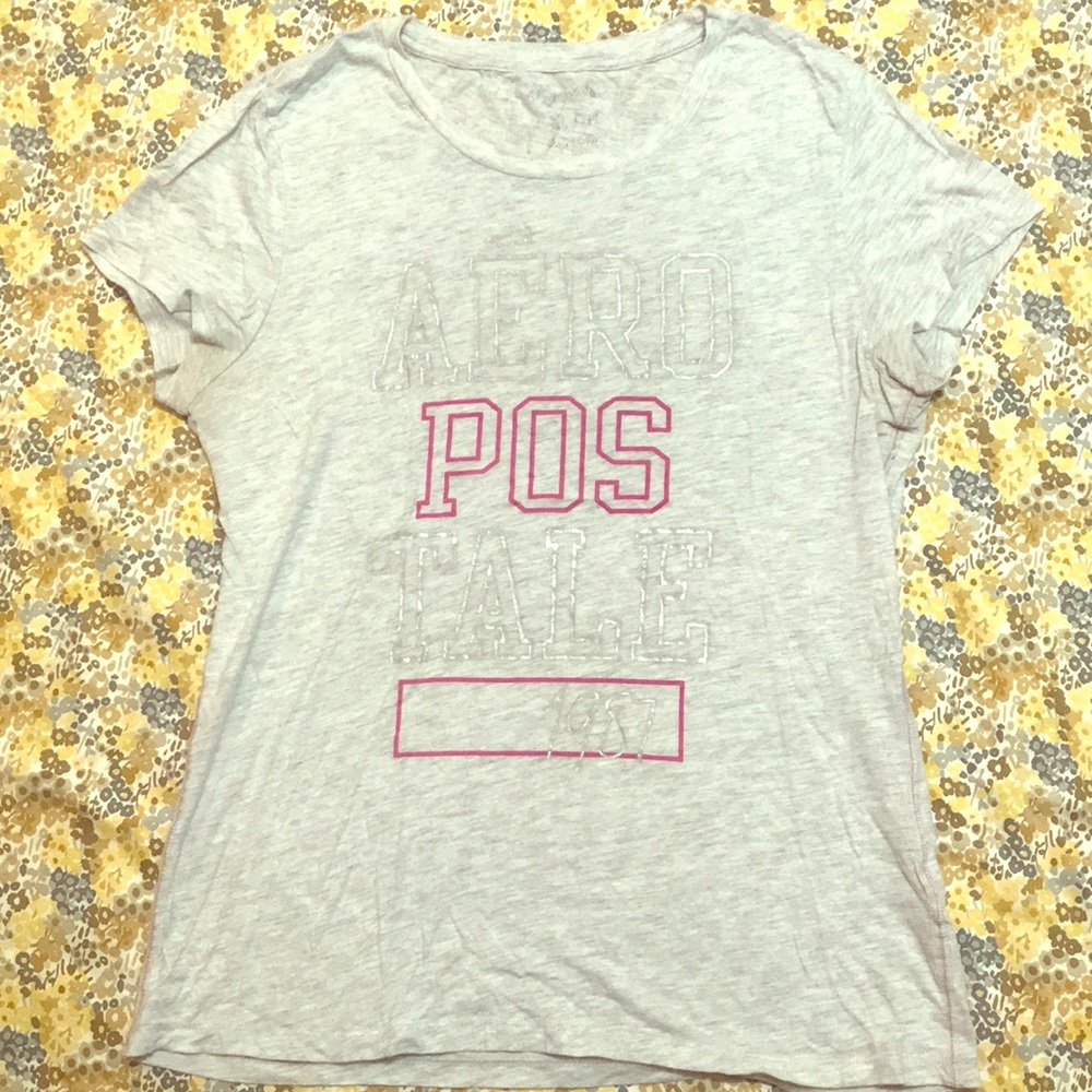 Gray tee